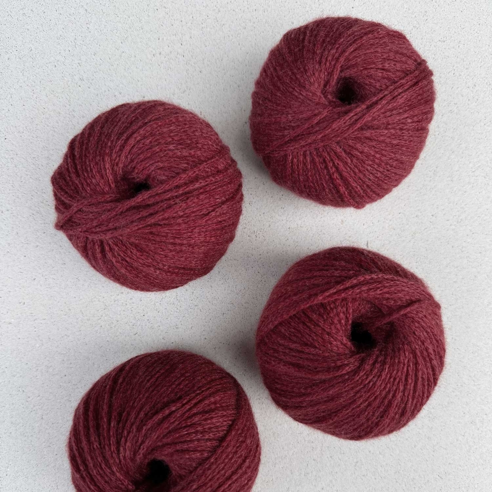 Delizia Hat wzór na druty z włóczką