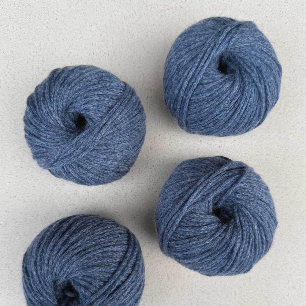 Delizia Hat wzór na druty z włóczką