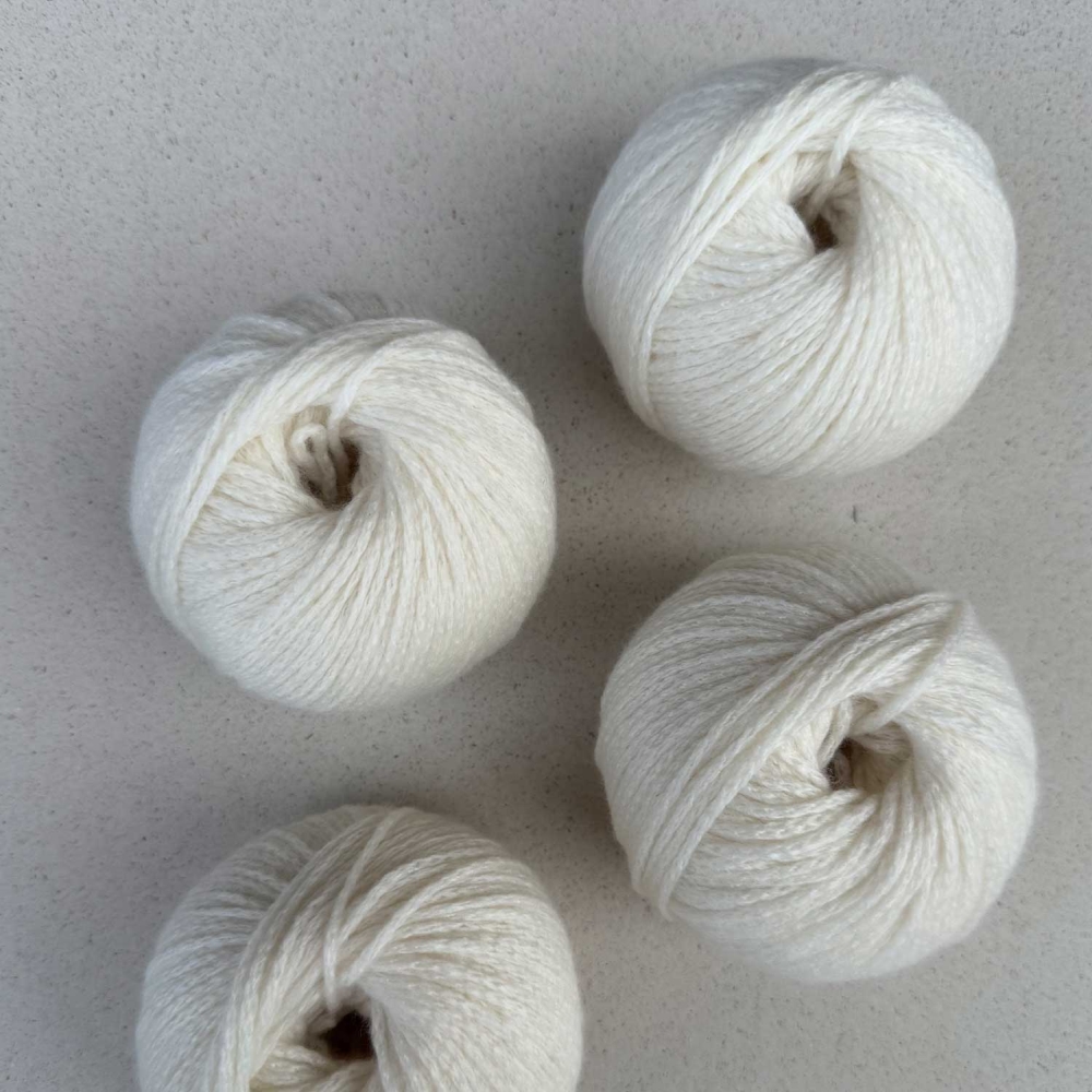 Delizia Hat wzór na druty z włóczką