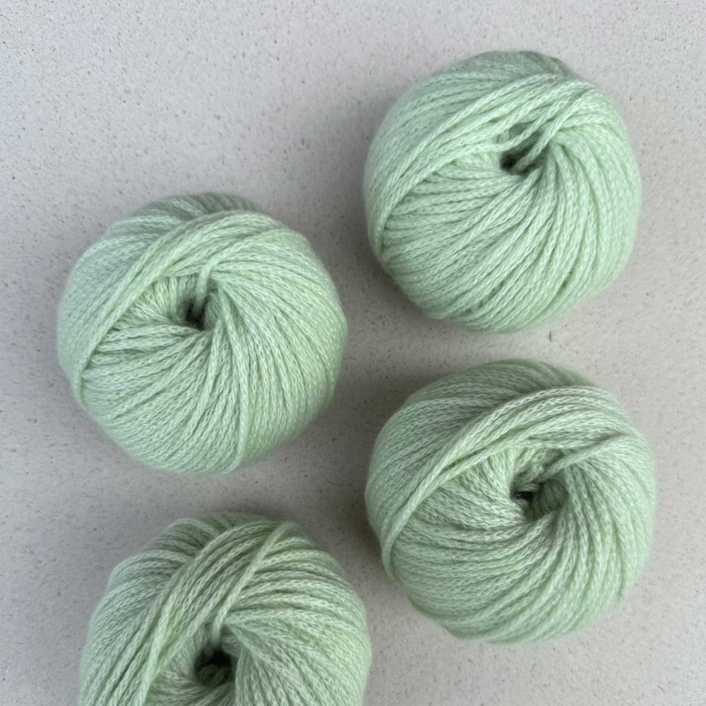 Delizia Hat wzór na druty z włóczką