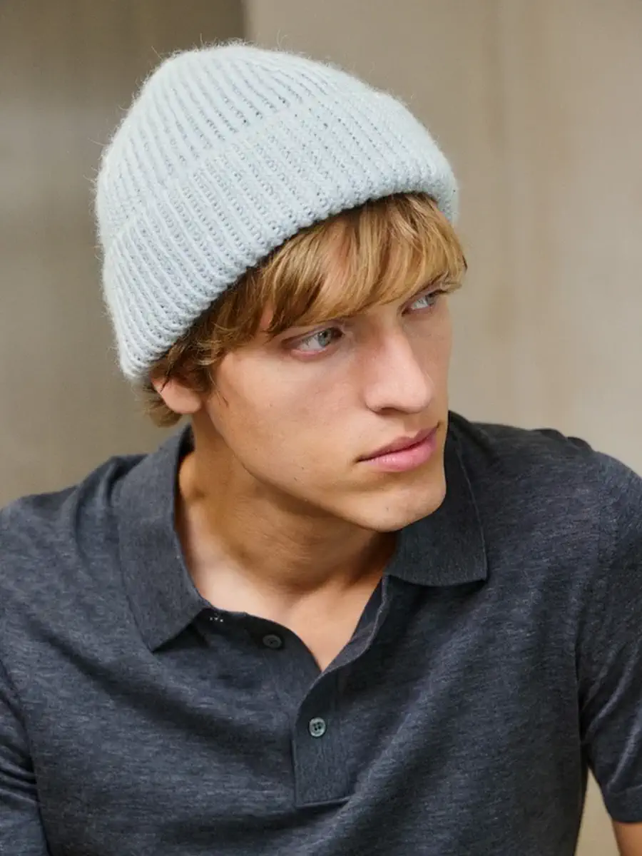 Charlie Beanie 2412-03 wzór na druty z włóczką