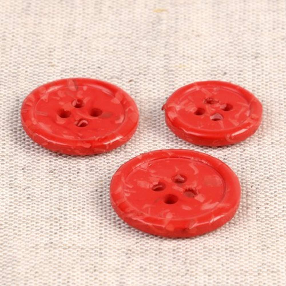 Guziki z recyklingowanych butelek 1 szt.