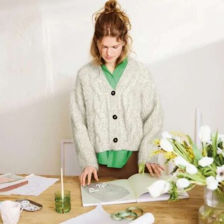 Harper Cardigan 2502-01 zestaw wzór na druty z włóczką