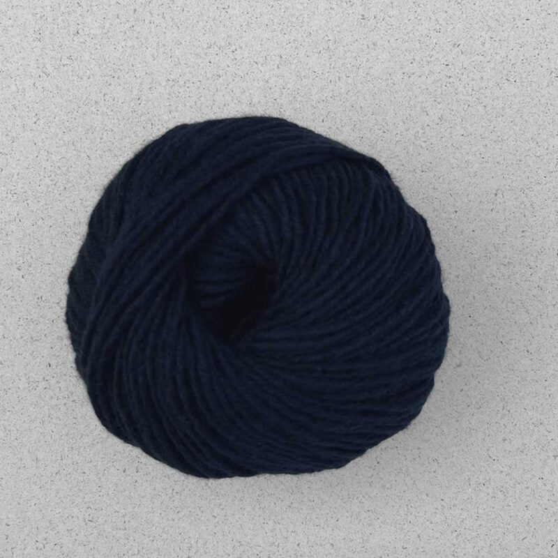 Sophie Hood PetiteKnit zestaw wzór z włóczką Cashmere Charis