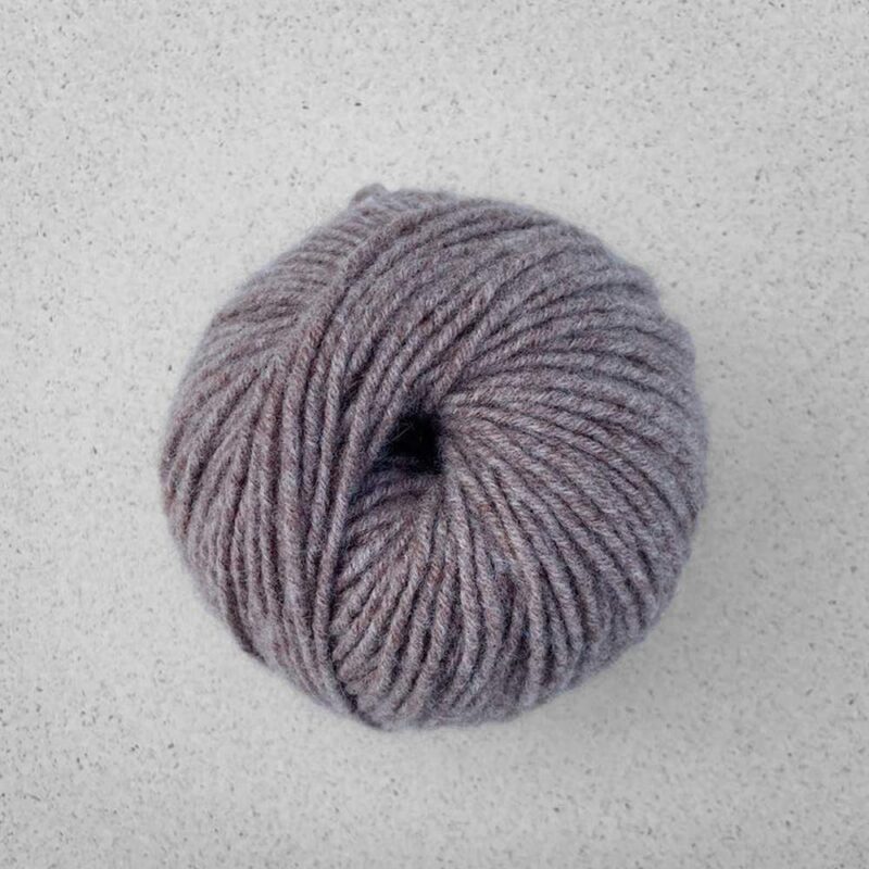 Sophie Hood PetiteKnit zestaw wzór z włóczką Cashmere Charis