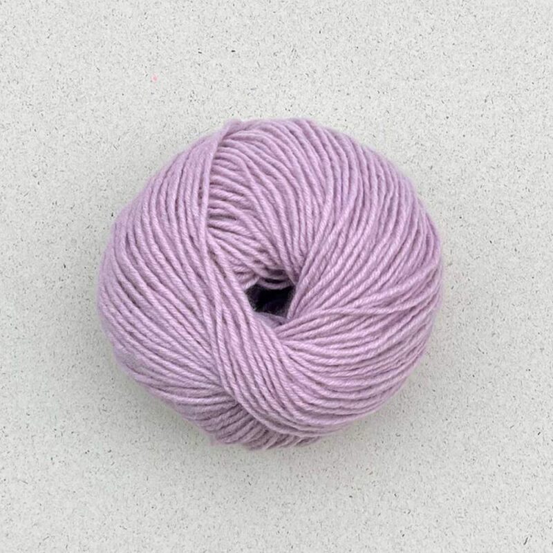 Sophie Hood PetiteKnit zestaw wzór z włóczką Cashmere Charis