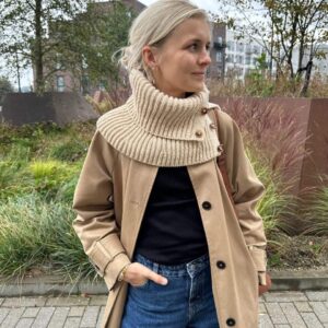 PetiteKnit November Neck wzór na druty