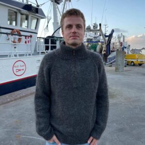 PetiteKnit wzory Zipper Sweater Man