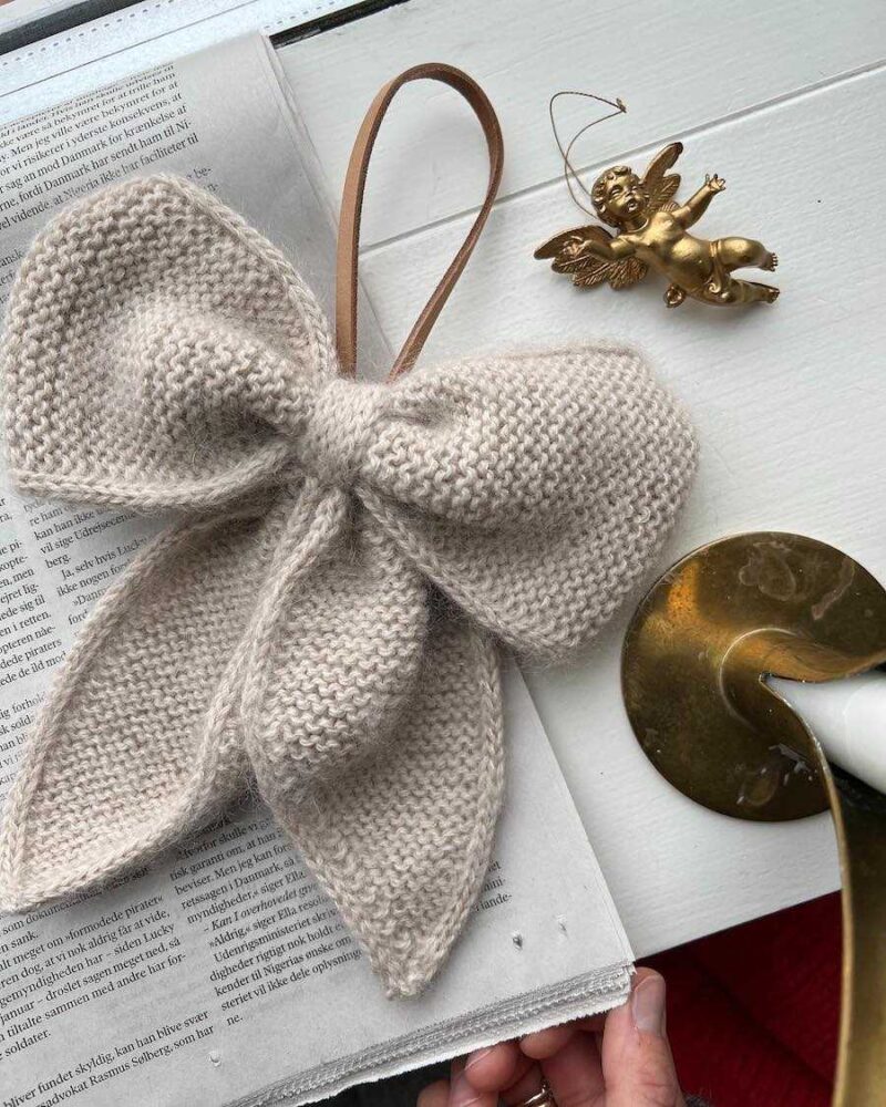 PetiteKnit wzory December Bow