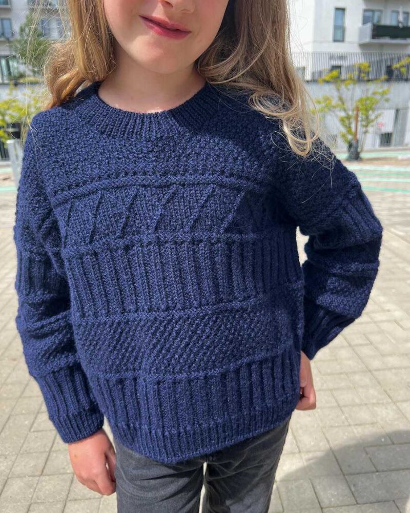 PetiteKnit wzory Ingrid Sweater Junior