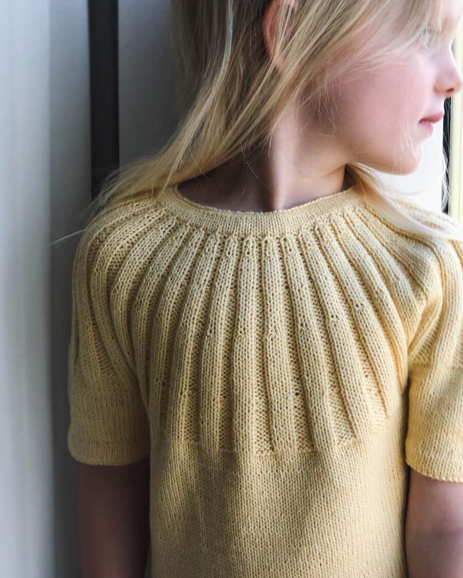 PetiteKnit wzory Sunday Tee Junior