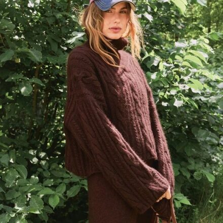 Brady Sweater 2507-01a wzór na druty z włóczką
