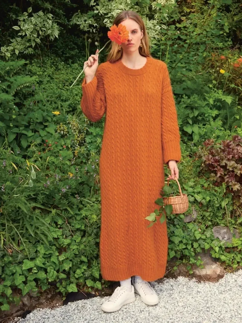 Bonnie Dress 2409-11 wzór na druty z włóczką