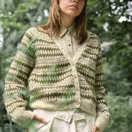 Kleiva Cardigan 2410-08 wzór na druty z włóczką