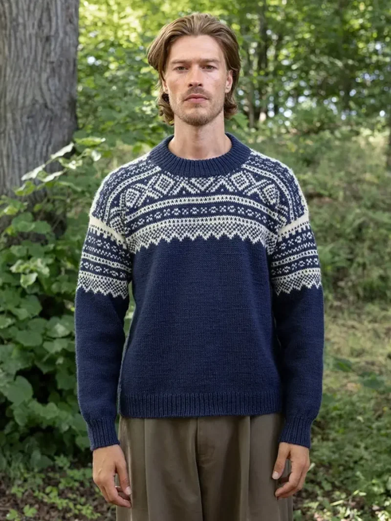 Marius Sweater Man 2410-03 wzór z włóczką