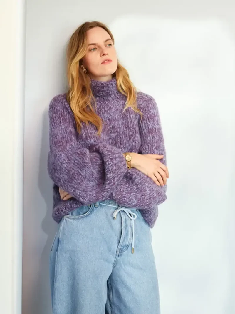 Noa Sweater 2409-06 wzór na druty z włóczką