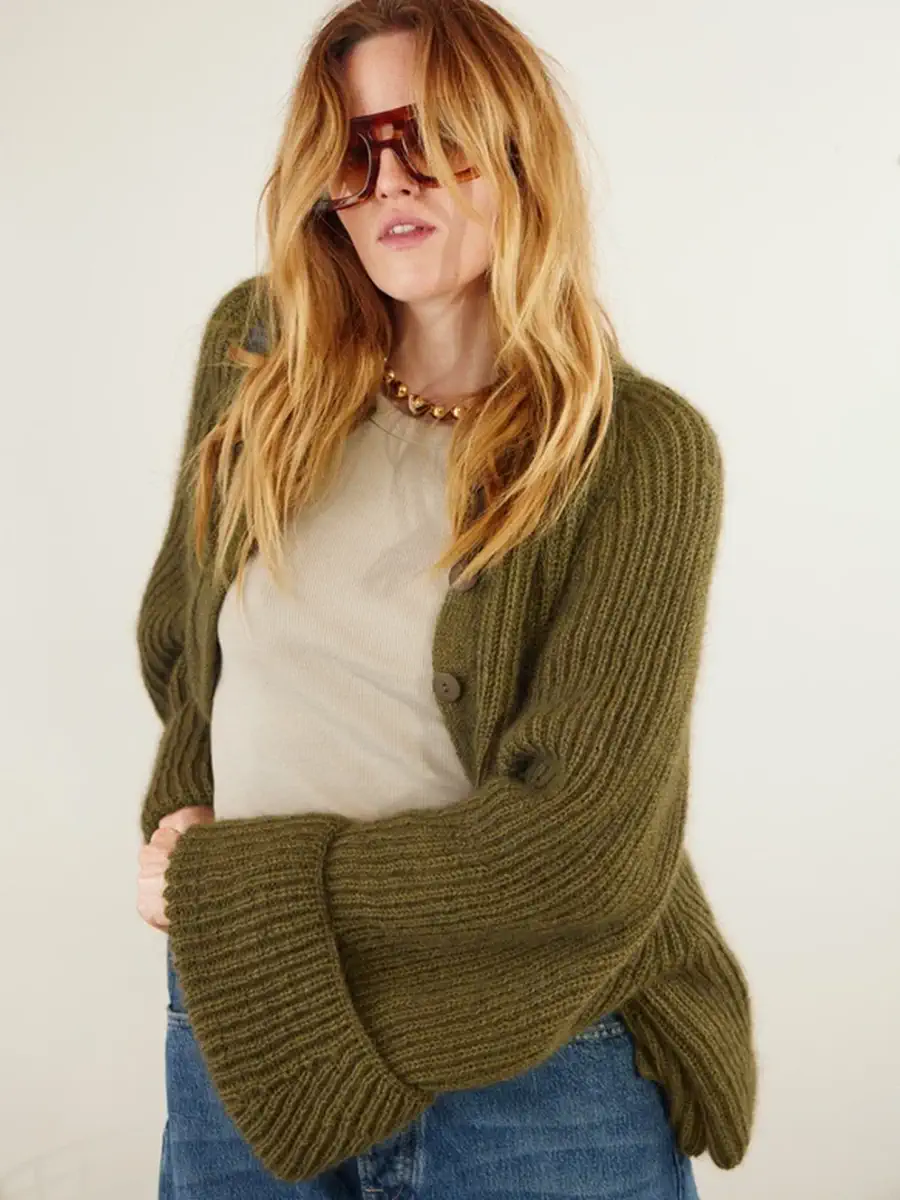 Penny Cardigan 2409-03 wzór na druty z włóczką