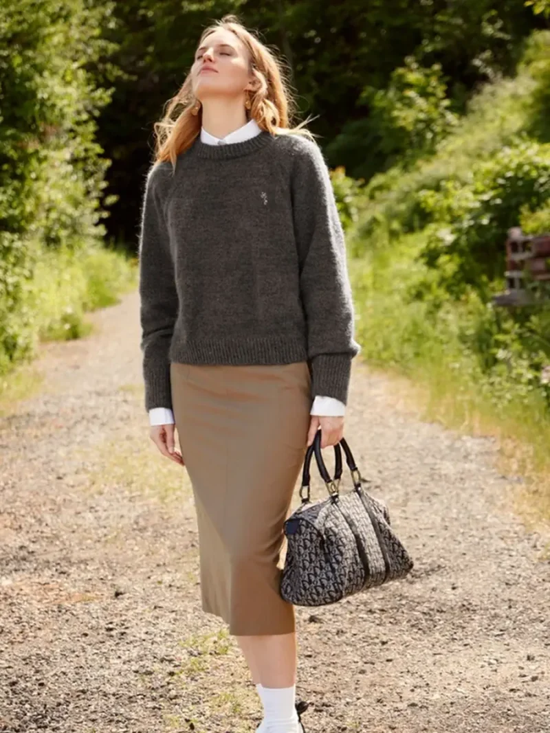 Sammy Sweater 2409-02 wzór na druty z włóczką