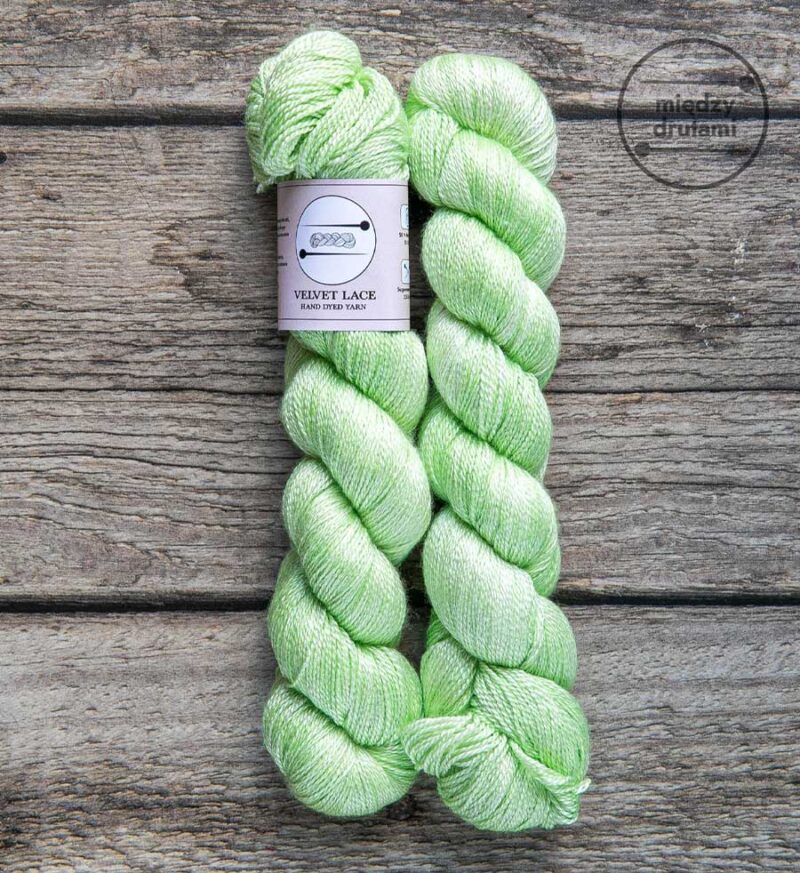 Włóczka z jedwabiem Velvet Lace