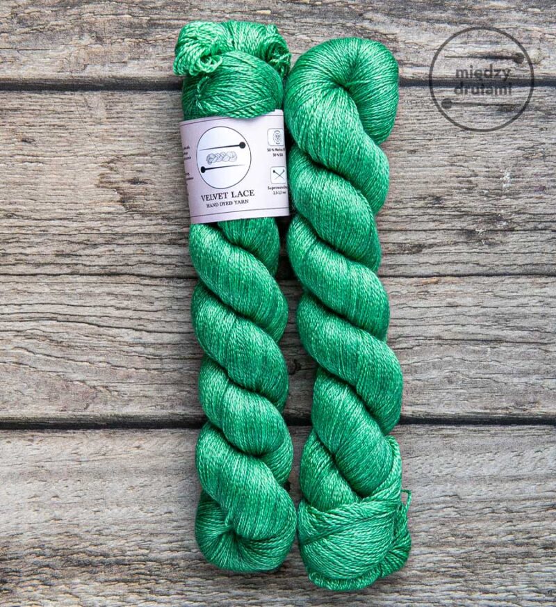 Włóczka z jedwabiem Velvet Lace