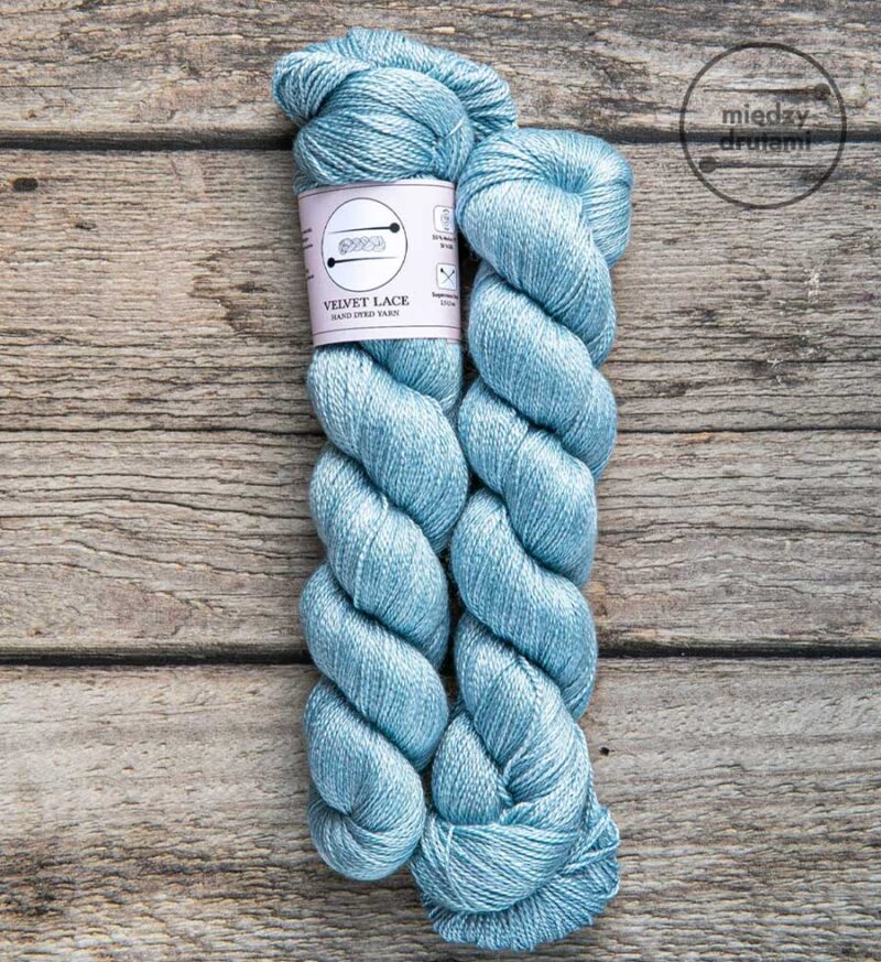 Włóczka z jedwabiem Velvet Lace