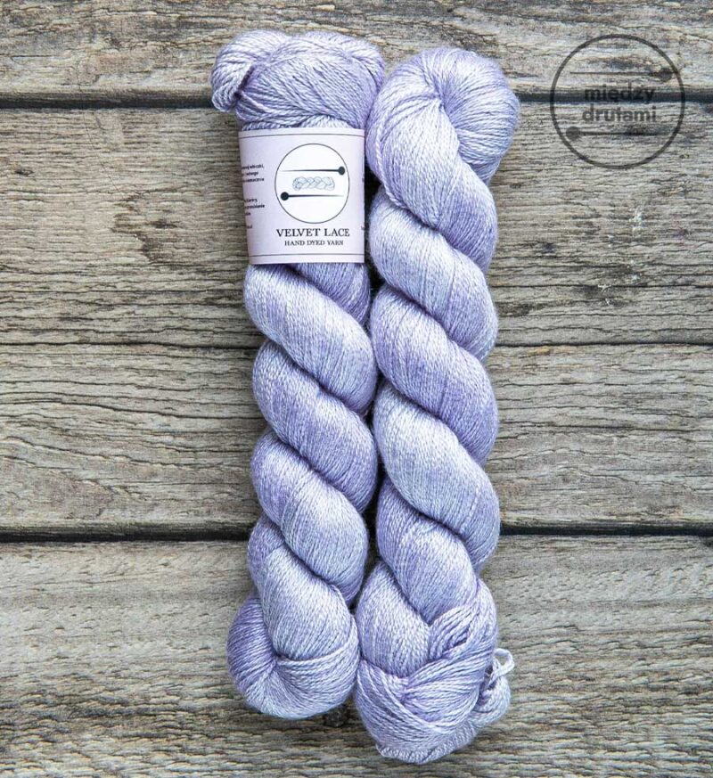 Włóczka z jedwabiem Velvet Lace