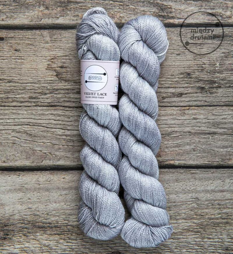 Włóczka z jedwabiem Velvet Lace