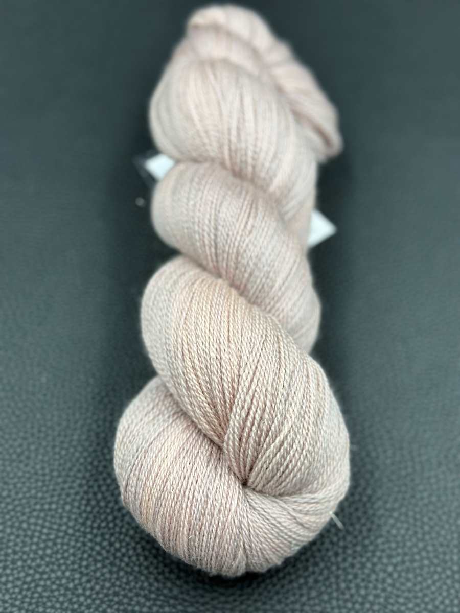 Włóczka Diamonds Lux Lace Woollala