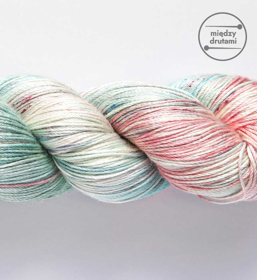 Włóczka PURE SILK 100 Anne Elliot Woollala