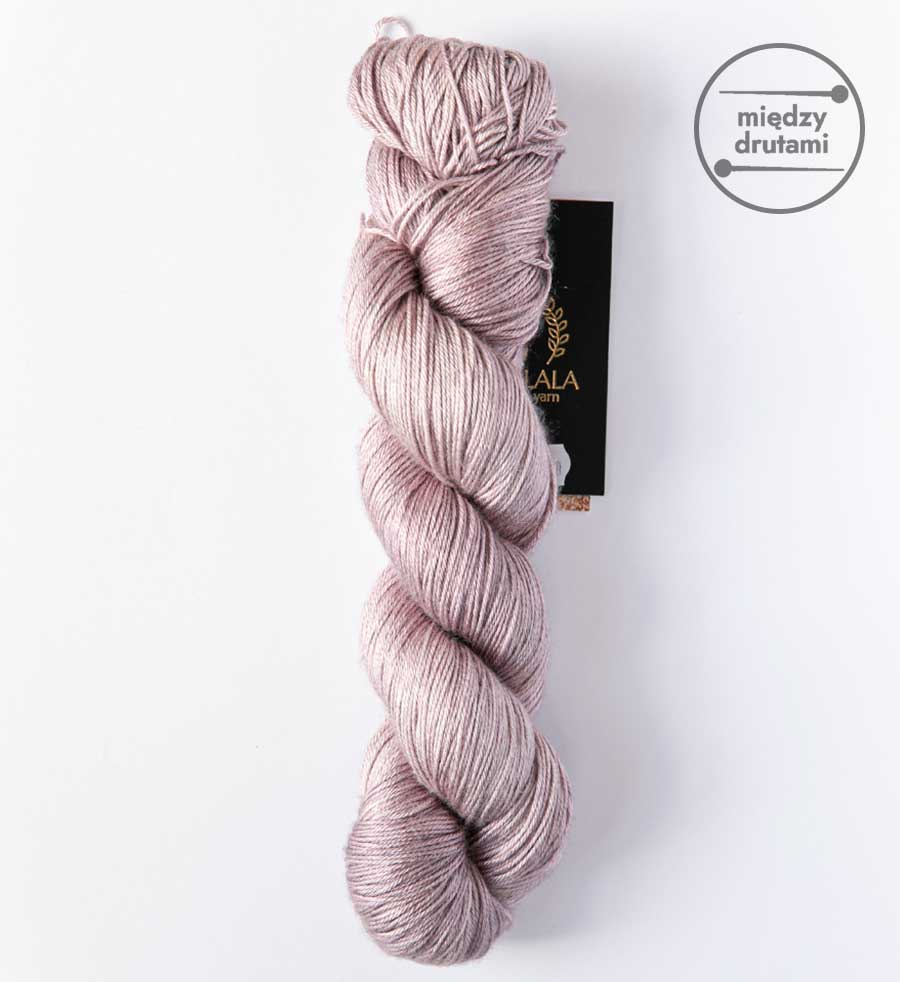 Włóczka Pure Silk Lawendowe Latte Woollala