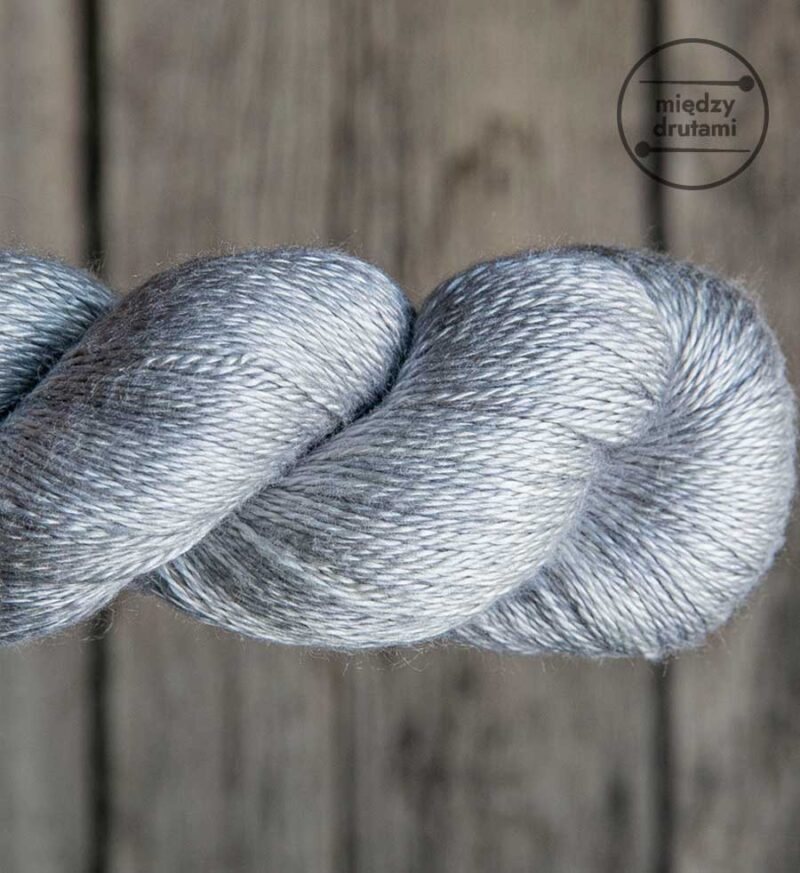 Włóczka Pure Silk Light Gray Woollala