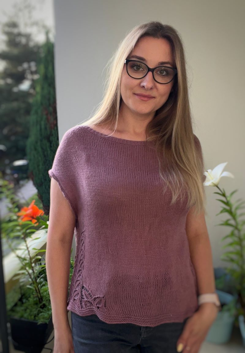 Daphne Tee wzór z włóczką