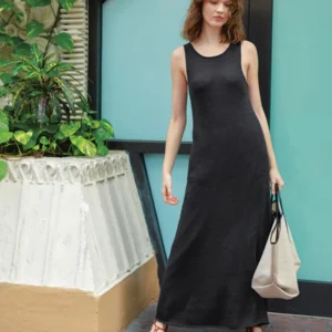 Sia Dress 2404-03 wzór na druty z włóczką