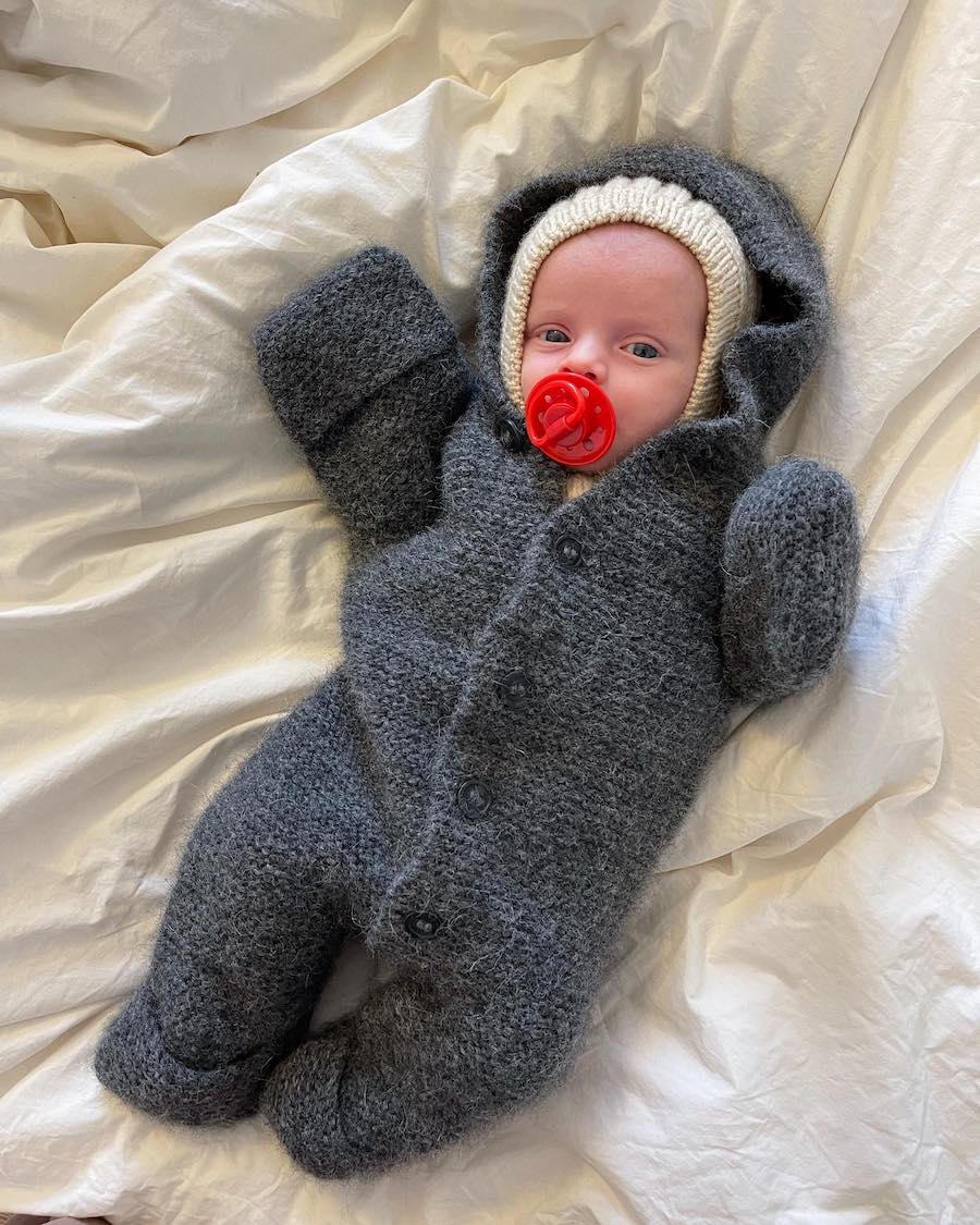 PetiteKnit wzory Selma's Sleep Suit