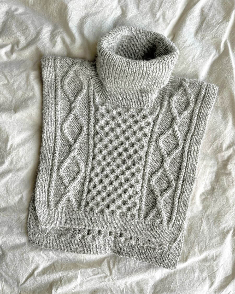 PetiteKnit Dagmar Neck wzór dziewiarski